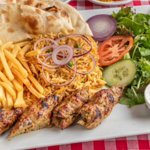Menu Seekh Kebab avec naan et accompagnement à Grenoble