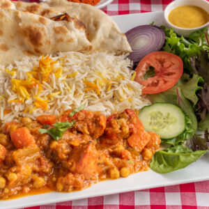 Menu Poulet Légumes à Grenoble avec naan et accompagnement